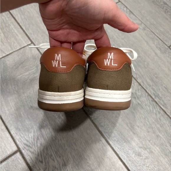 Madewell Court Sneaker Size 8 - Picture 4 of 5
